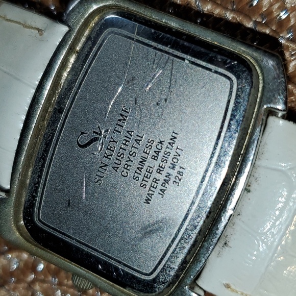 Women's watch - Picture 6 of 9